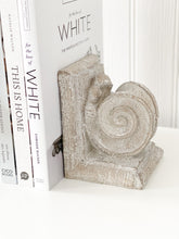 Load image into Gallery viewer, Classical Bookends