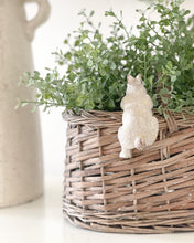 Load image into Gallery viewer, Rabbit Pot Hanger
