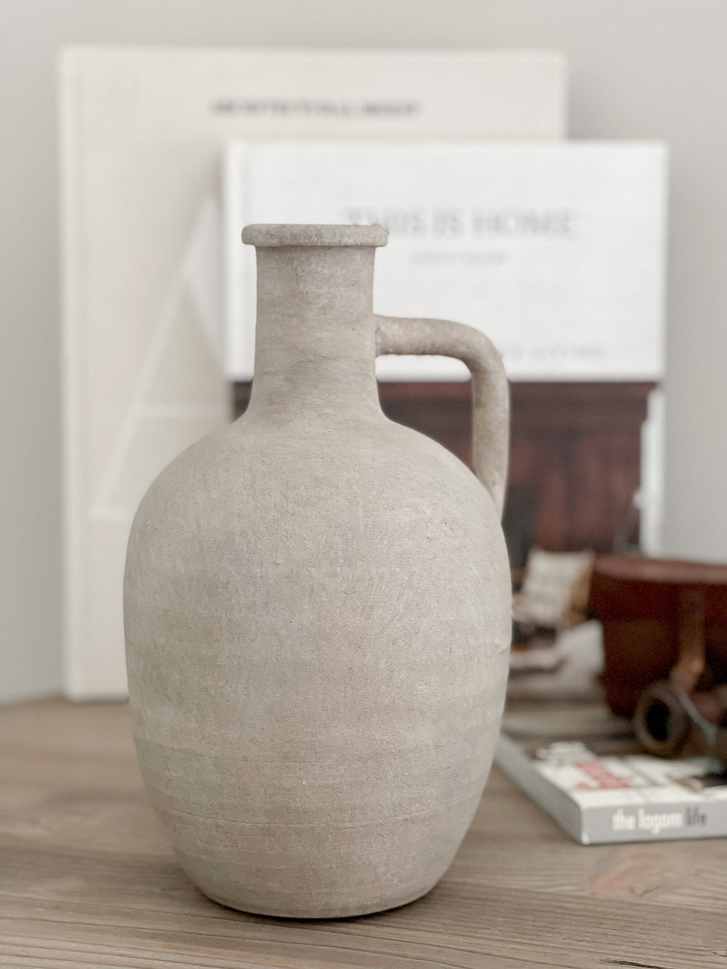Delila Vase